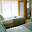 Laurus Hotel