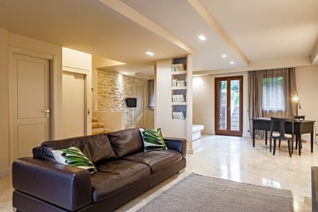 The Villa by Ferrini Home