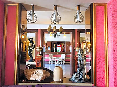 Hotel Les Ambassadeurs