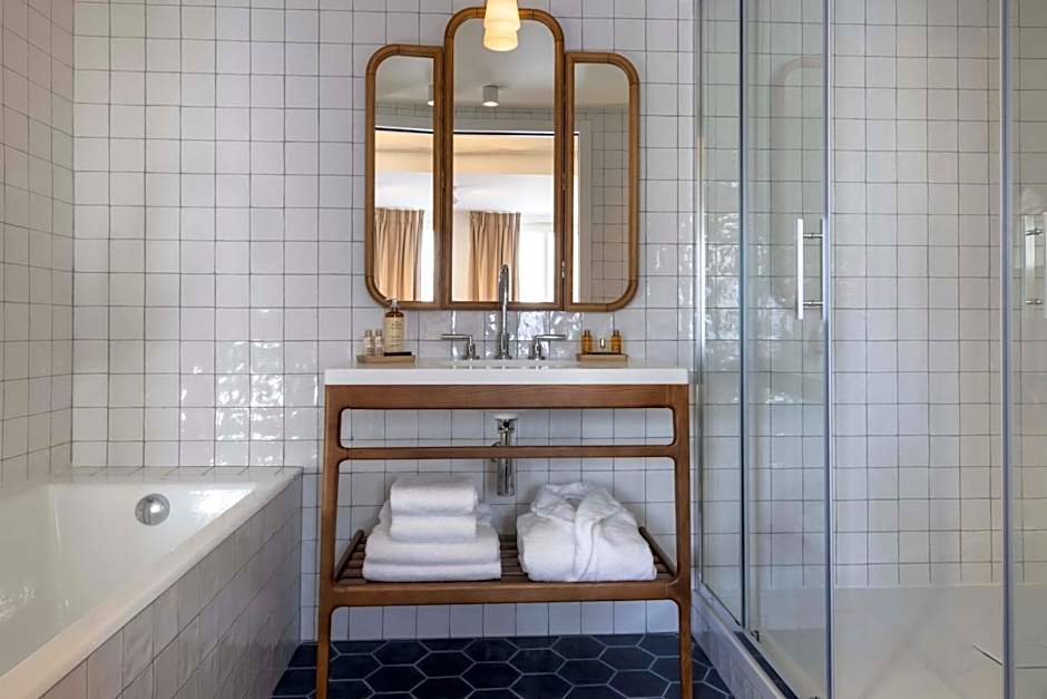 Hotel Louvre Montana