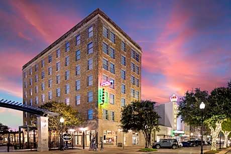 The LaSalle Hotel, Bryan College Station, a Tribute Portfolio Hotel