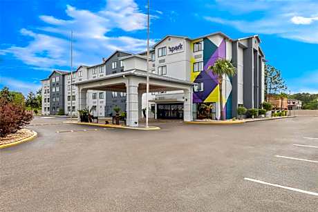 Spark by Hilton Biloxi Ocean Springs