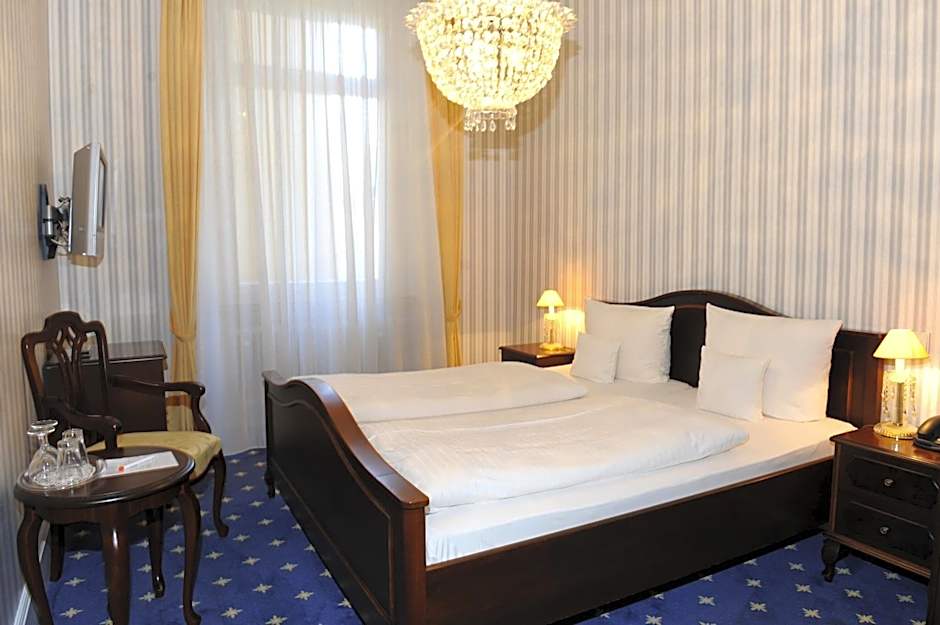 HELIOPARK Bad Hotel Zum Hirsch