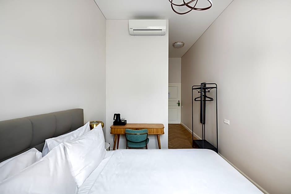 St Casimir Apartments