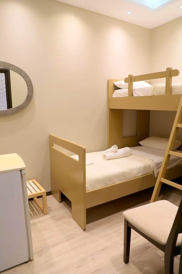 Hotel Strora