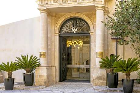 Palazzo Conti Camere & Suites