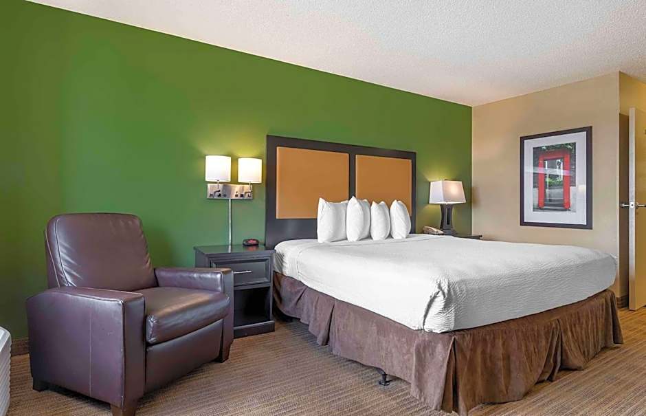 Extended Stay America Select Suites - Chicago - O'Hare