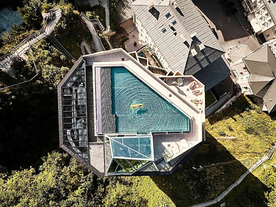 Urban Nature Bad Gastein - Badeschloss