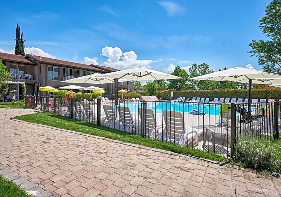 Villaggio Turistico Lugana Marina