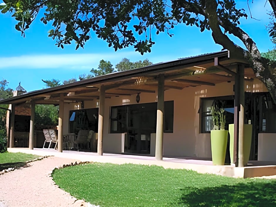 Thunzi Bush Lodge