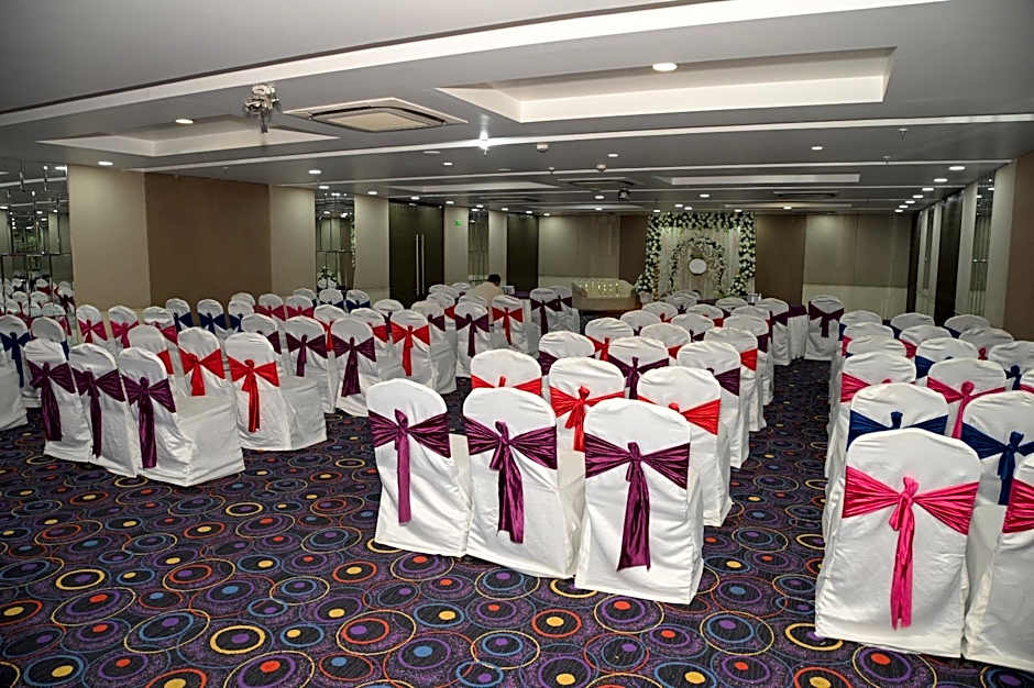 Ambar Sarovar Portico Hotel - Gandhidham