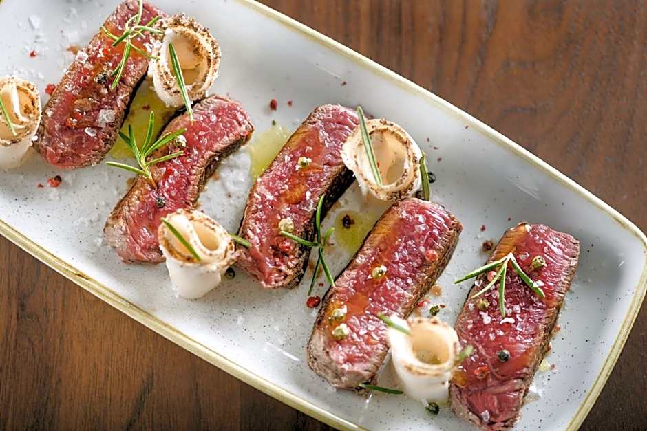 AC Hotel by Marriott Pisa