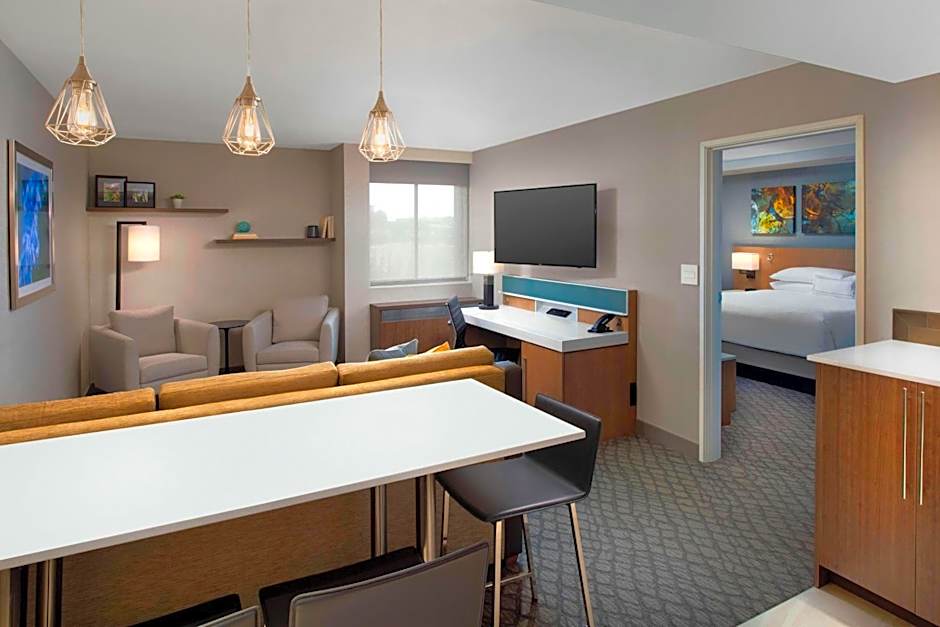 Delta Hotels by Marriott Seattle Everett
