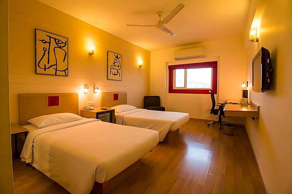 Red Fox by Lemon Tree Hotels, Hyderabad