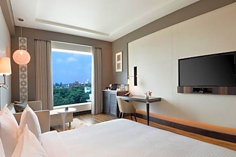 Taj Club Room Taj Mahal View King Bed with 15% discount on food, beverages, laundry and spa