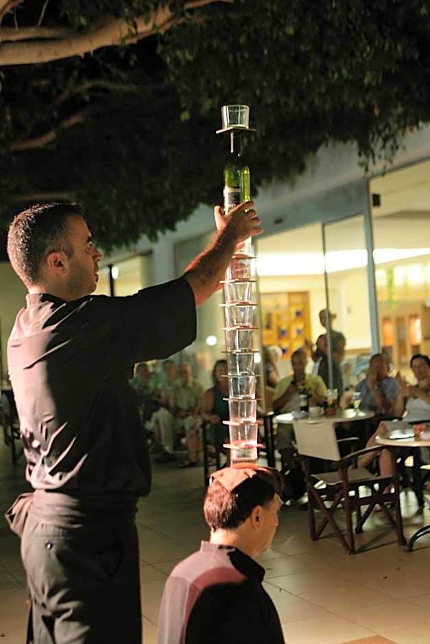 Avanti Hotel