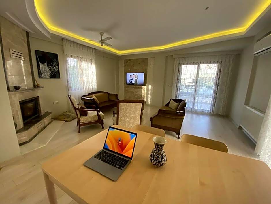 Comfortable villa with garden in “Urla İskele”