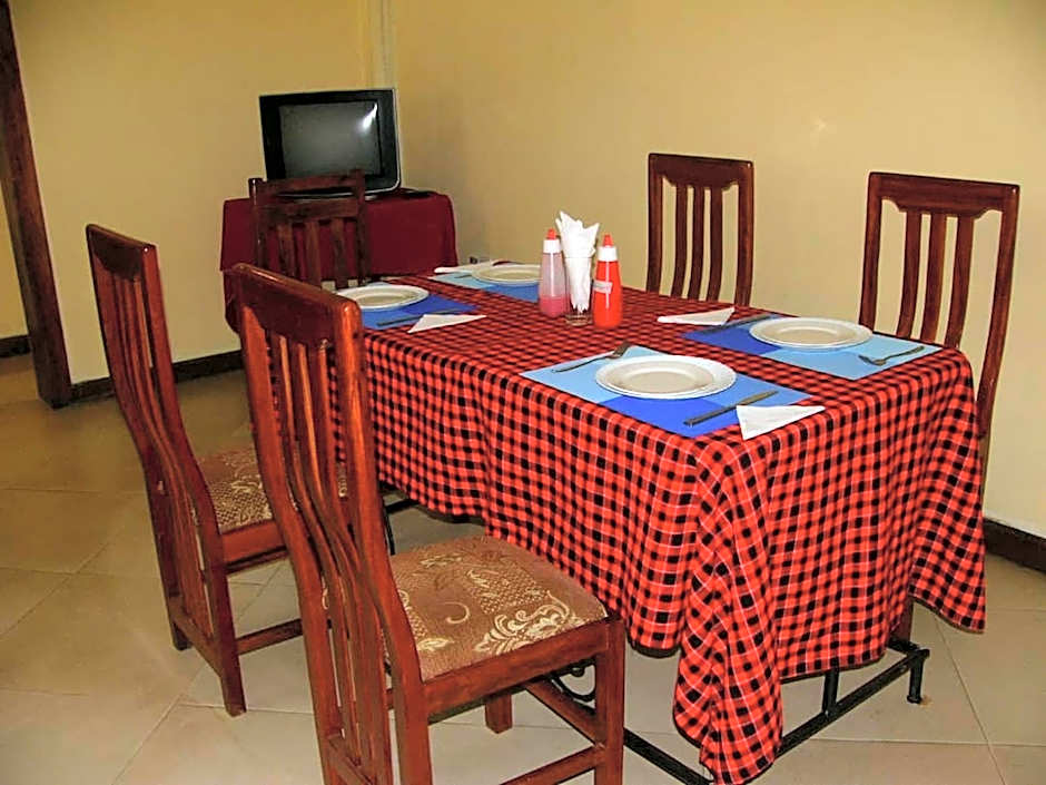 Bright Star Hotel & Safaris