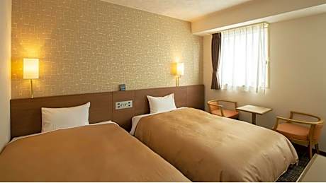 Twin Room with Extra Bed - Smoking