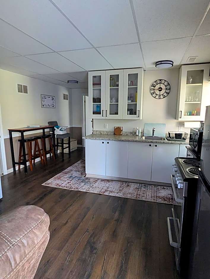 Suite in the Bush-Private Apartment