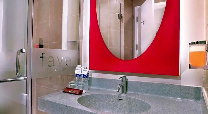 Fave Plus Hotel Palembang