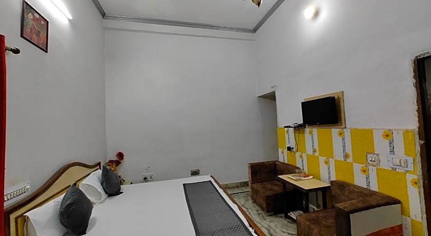 Hotel Swarajya Palace