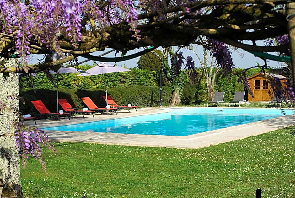 Le Logis d'Epargnes B&B and Gite