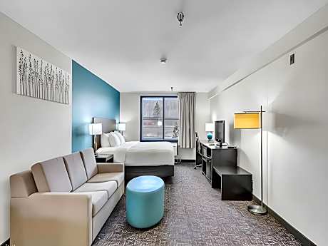 King Room with Spa Bath