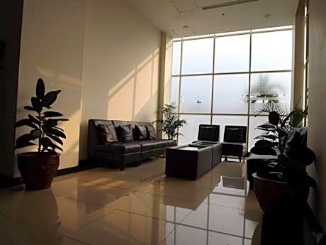 Cozy and Strategic Apartemen by BoBoBoy Room