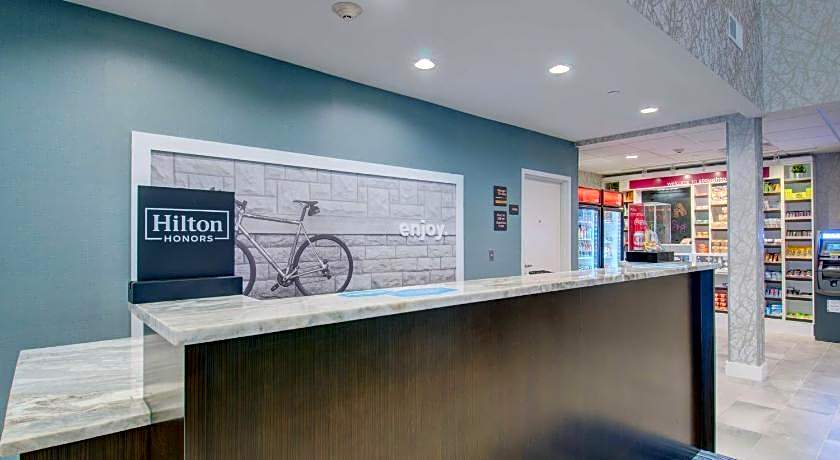 Hampton Inn & Suites Boston/Stoughton