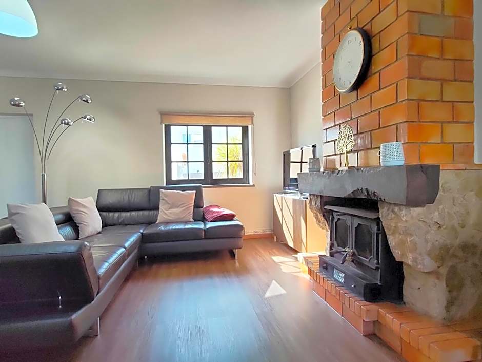 Baleal Classic Waves Guest House