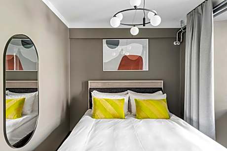 Medium Studio with Kitchenette