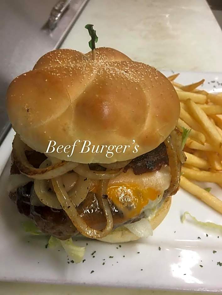 Old Towne Inne Chuckwagon Bar & Grill