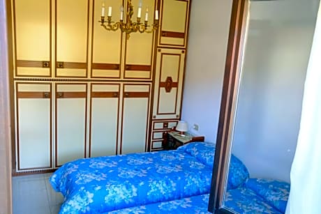 Two Connecting Double Rooms - Annex