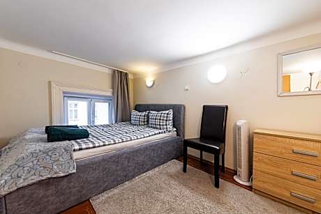 Budget Double Room with Shared Bathroom