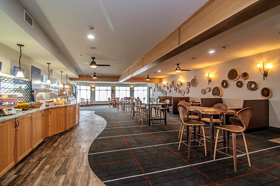 Holiday Inn Express Hotel & Suites Kalispell By IHG