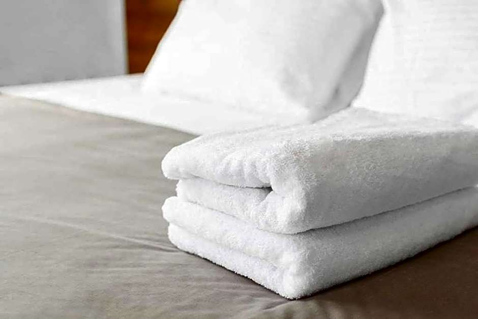 Heritage Inn Suites Houston/Sugar Land, Trademark by Wyndham