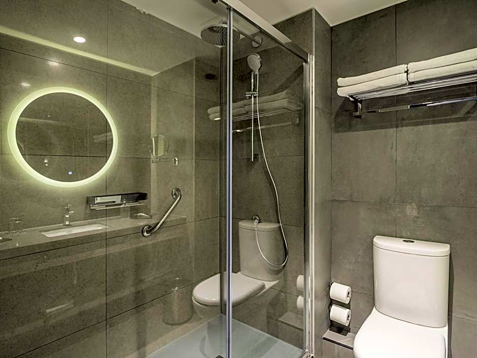 Pullman Santiago El Bosque