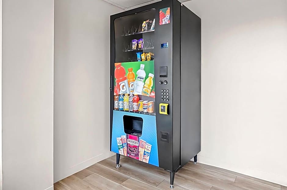 Days Inn by Wyndham Salem