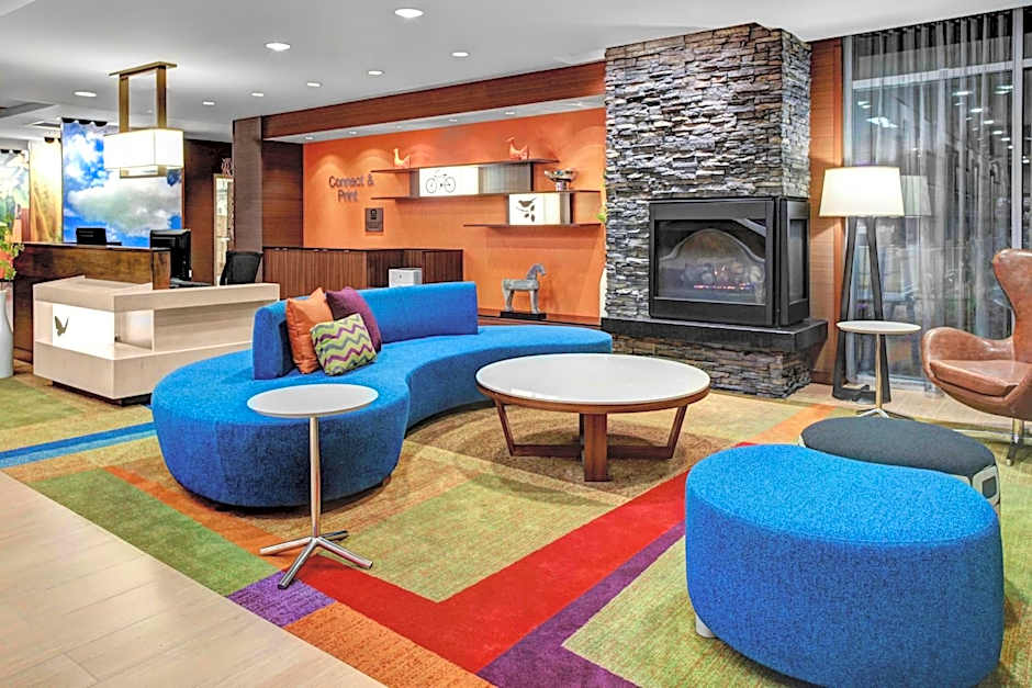 Fairfield Inn & Suites by Marriott Lansing at Eastwood