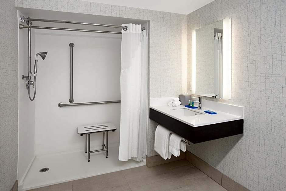 Holiday Inn Express & Suites Culpeper By IHG