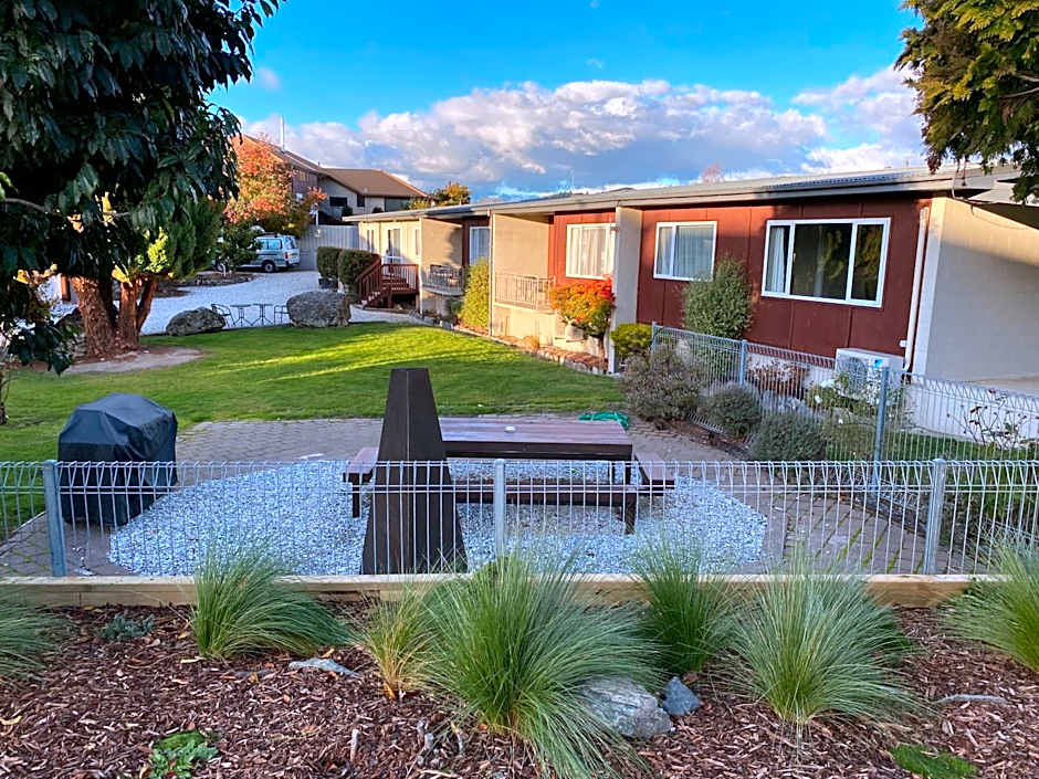 Manuka Crescent Motel