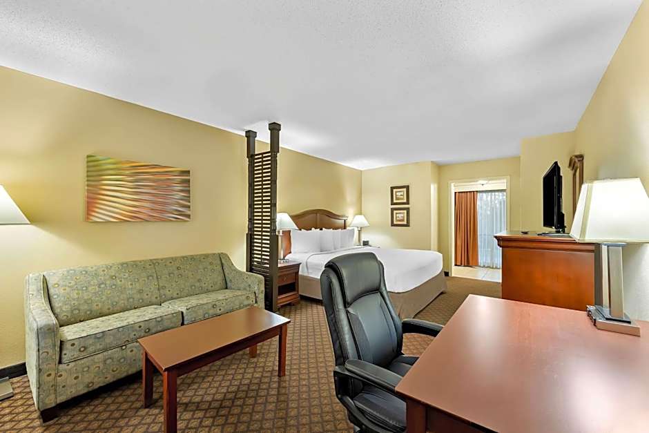 Photo 1 of 4 of 1 King Bed Suite