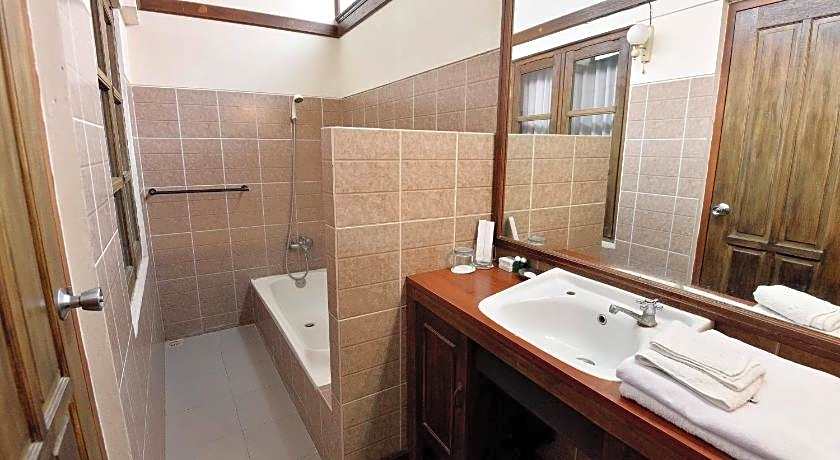 Ndalem Maharani Guest House