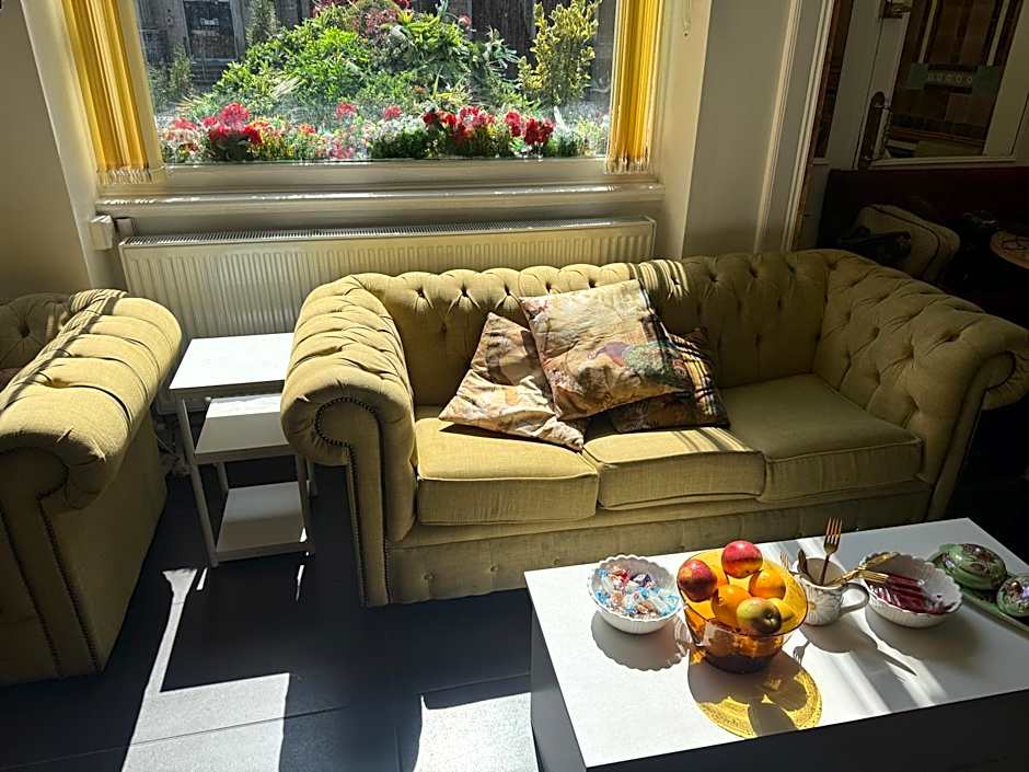 City London Hotel