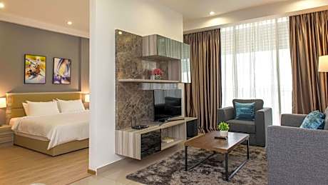 Encorp Marina Suites By Iconic Bliss