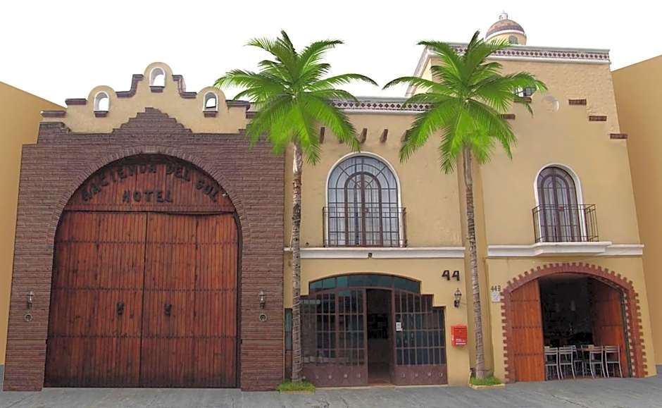 Hotel Hacienda del Sol
