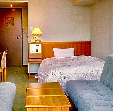 Triple Room 3 - Non-Smoking
