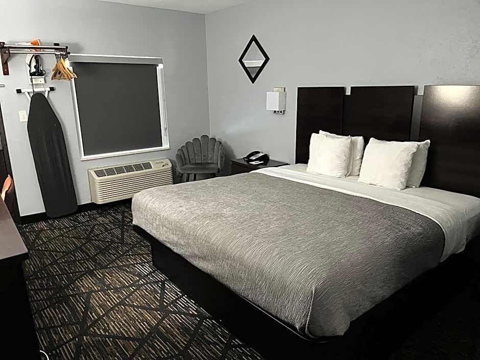 Quality Inn Grand Rapids Near Downtown