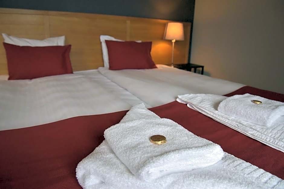 City Hotel
